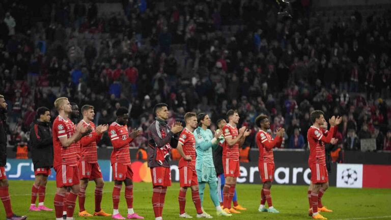 SOCCER Man City 2211448